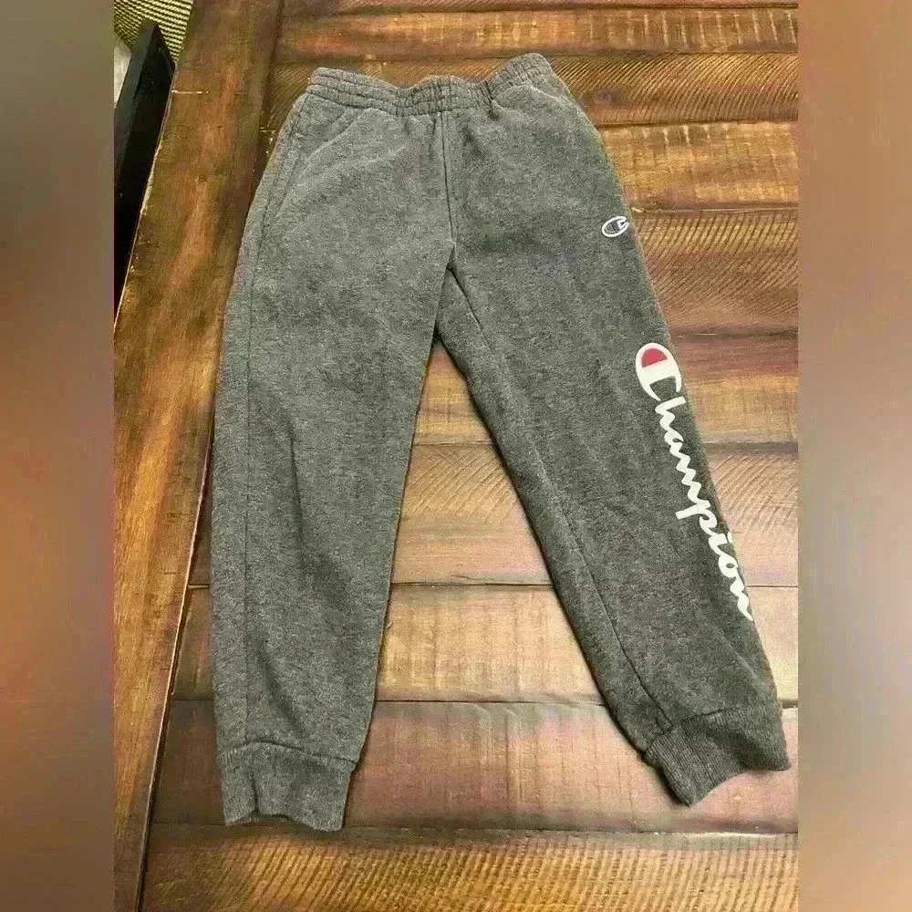 Boys size small champion sweatpants